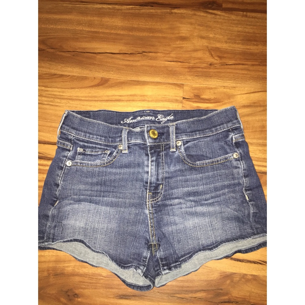 American Eagle // •size 4•